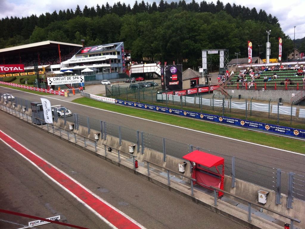 Cozy Holiday Home In Francorchamps Belgium エクステリア 写真